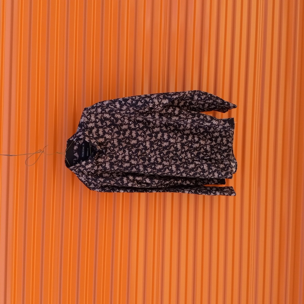 Woman's shirt
